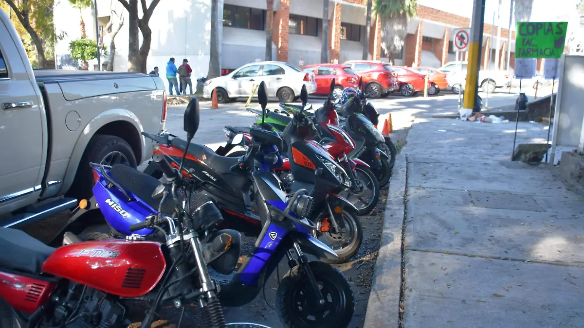 uaem-motos-froy