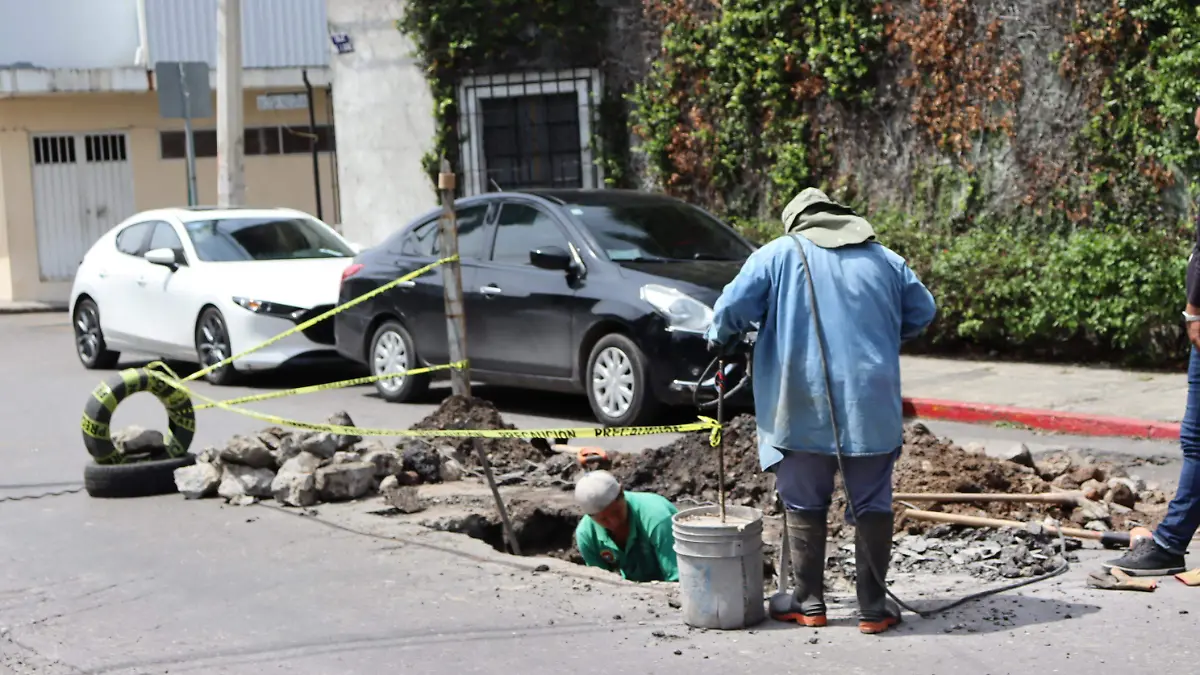 trabajadores-agua2-luis-flores