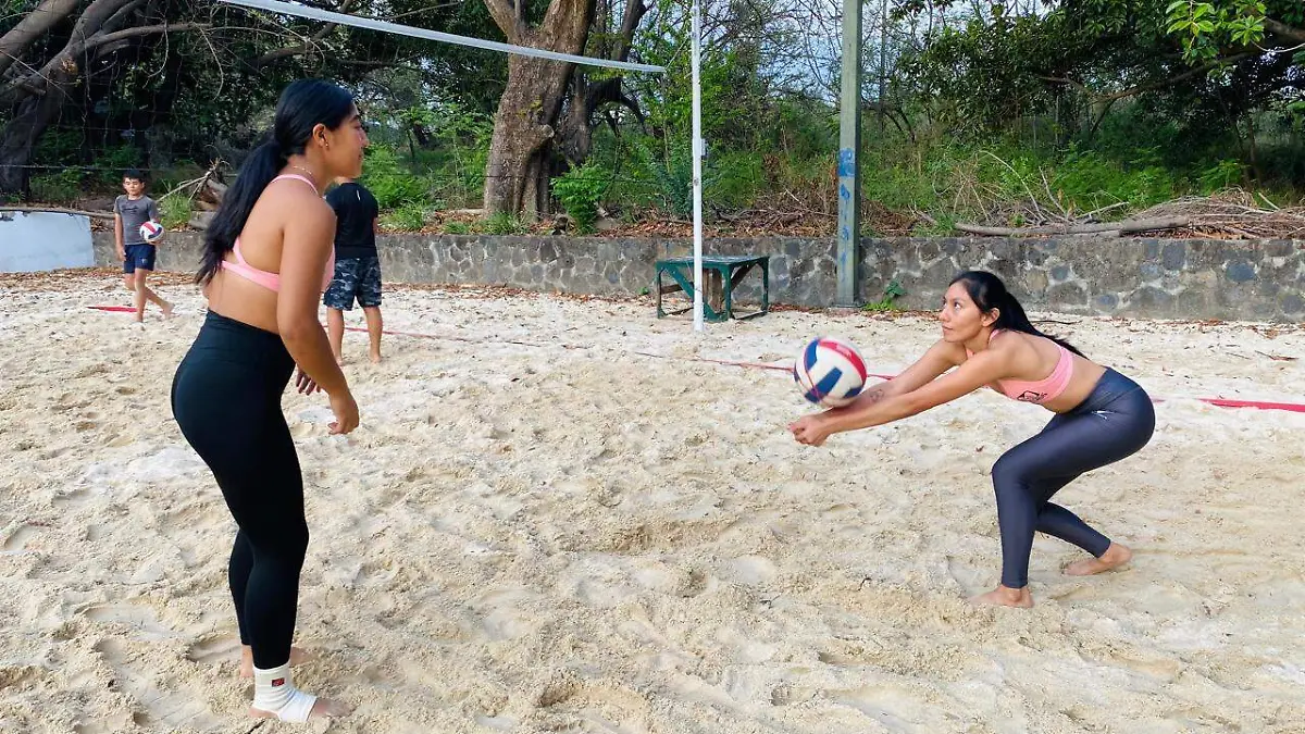 chicas-voleibol2-luis-flores