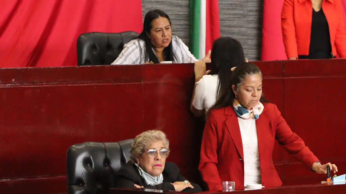 congreso-aprueba1-luis-flores
