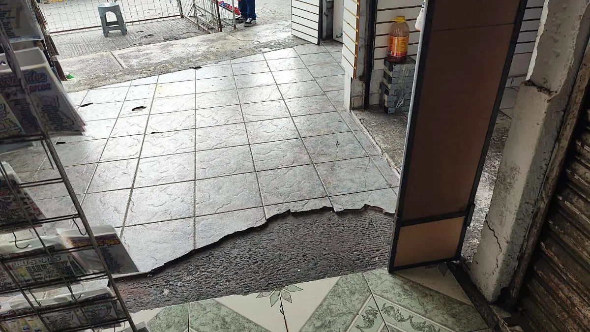 Plaza Santos Degollado-pisos dañados
