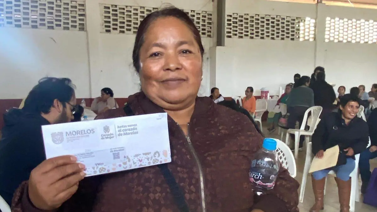 tarjeta-apoyo-corazon-mujer