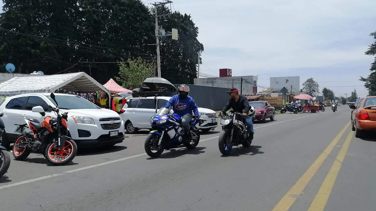 motociclistas-bebidas1-luis-flores