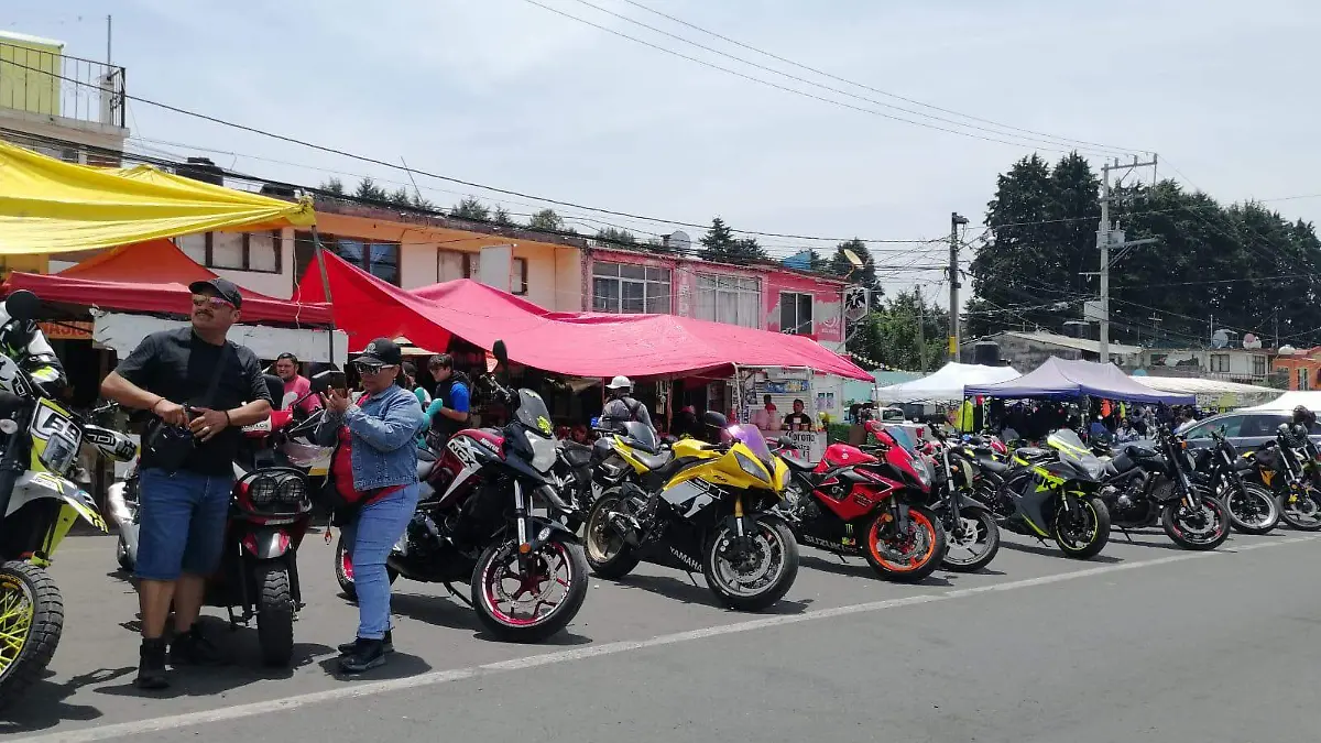 motociclistas-bebidas2-luis-flores