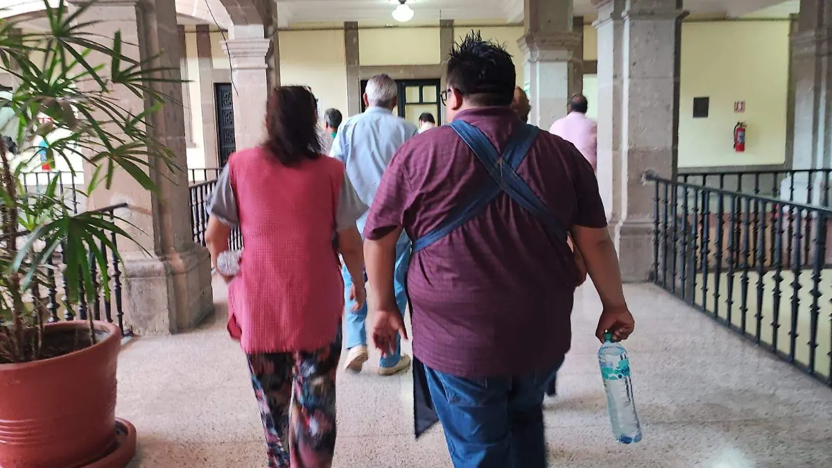 Comerciantes-ALM-en-Palacio-de-Gobierno