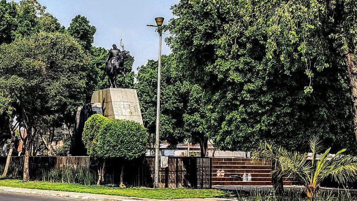 Monument-to-Bolivar-Paseo-de-la-Reforma-1024x596