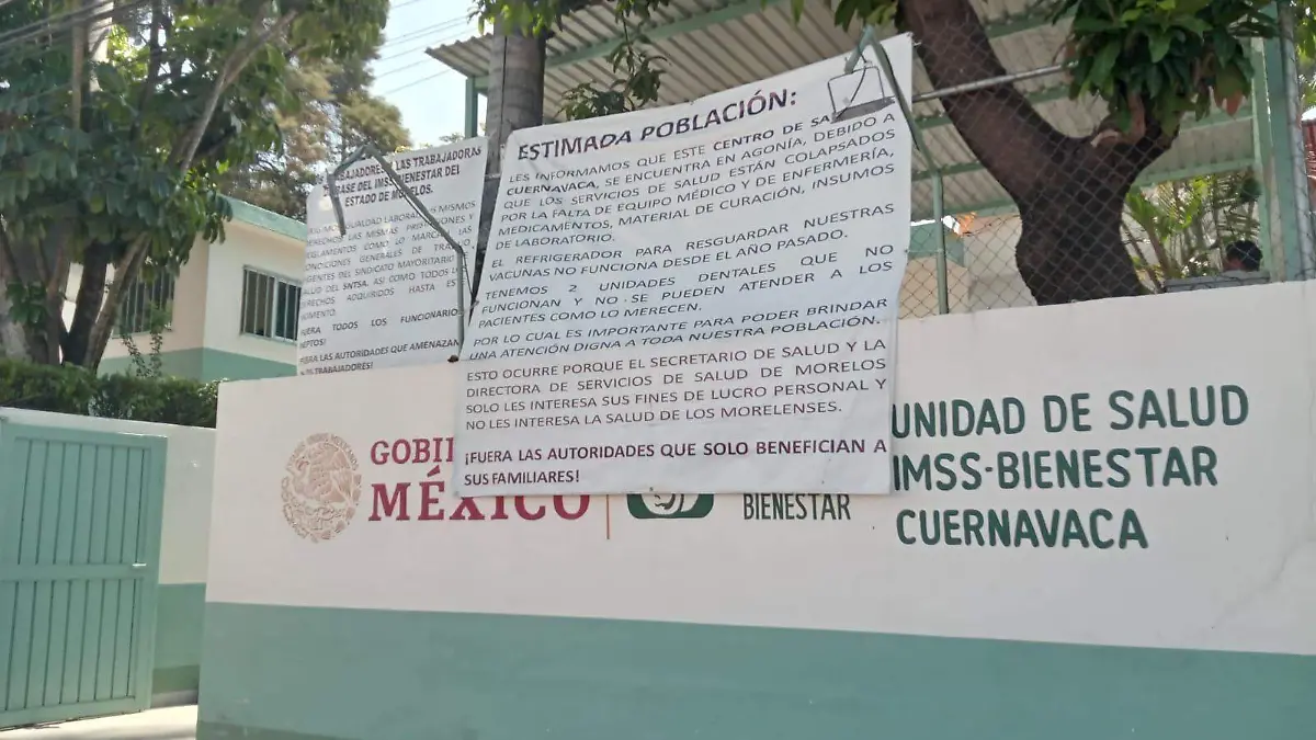 lonas-salud2-luis-flores