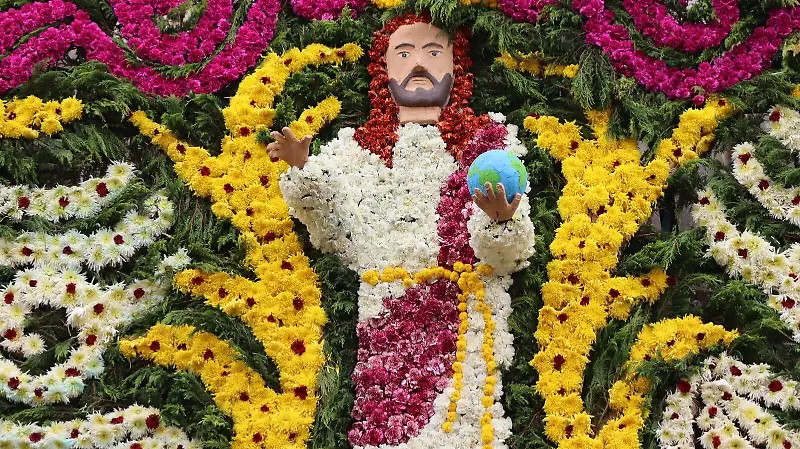 Imagen-floral-divino-salvador