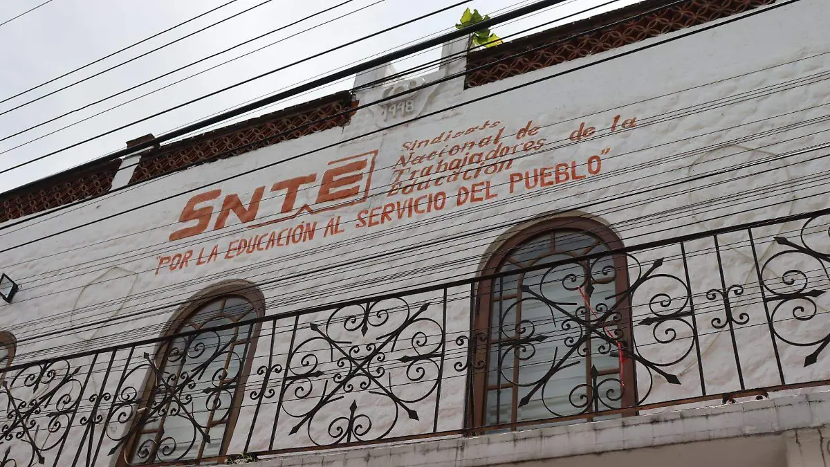 docentes-clases1-luis-flores