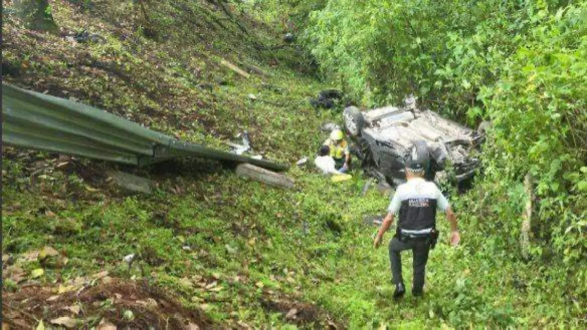 la-pera-cuernavaca-accidente