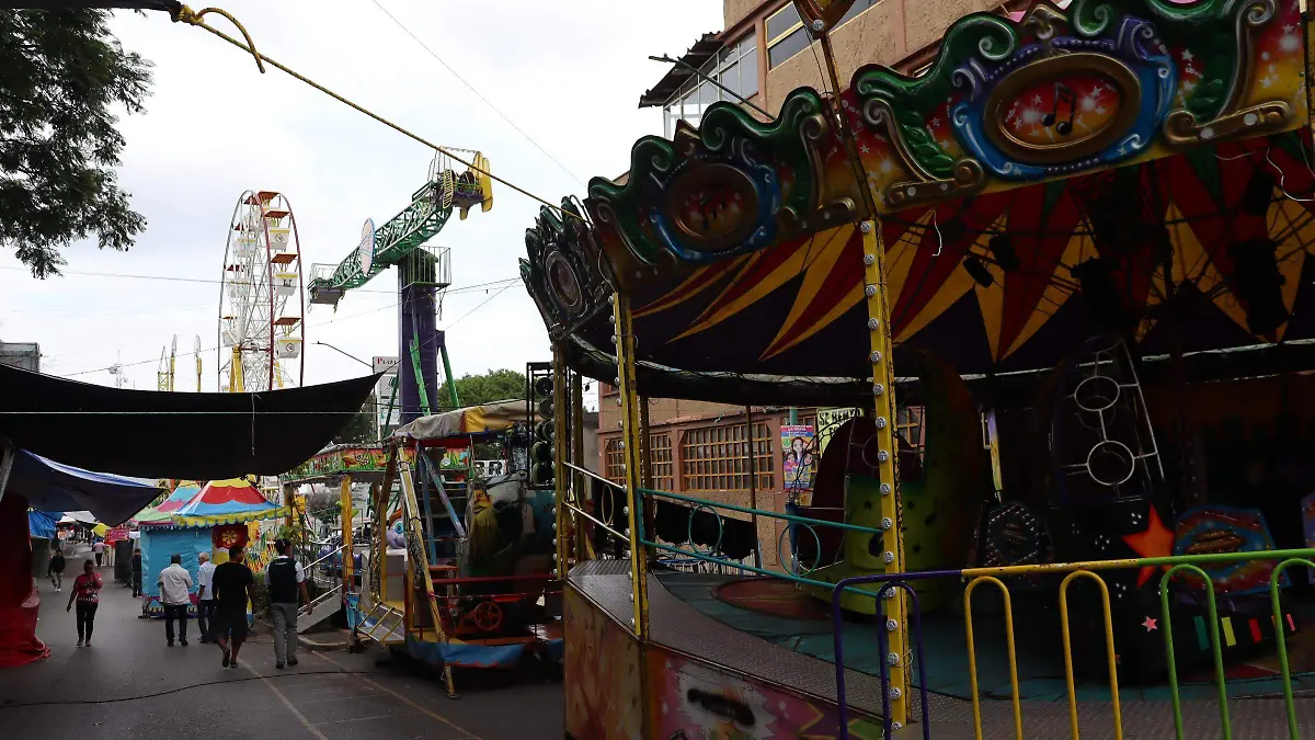 feria-basura2-luis-flores