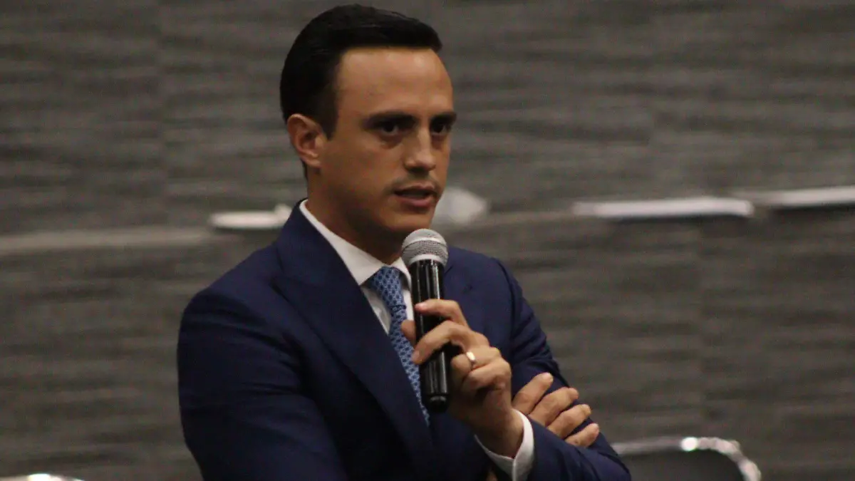 daniel-defenderaimipe2-luis-flores