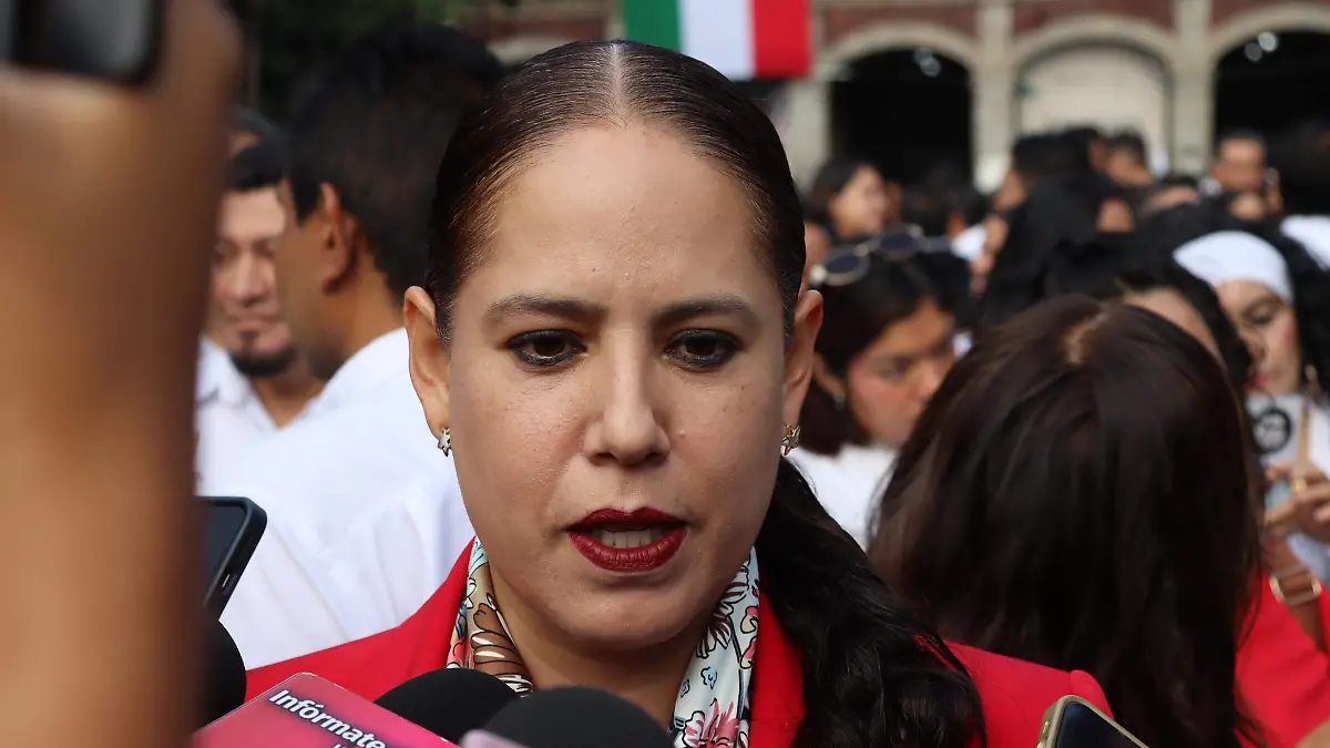 karla-normal1-luis-flores