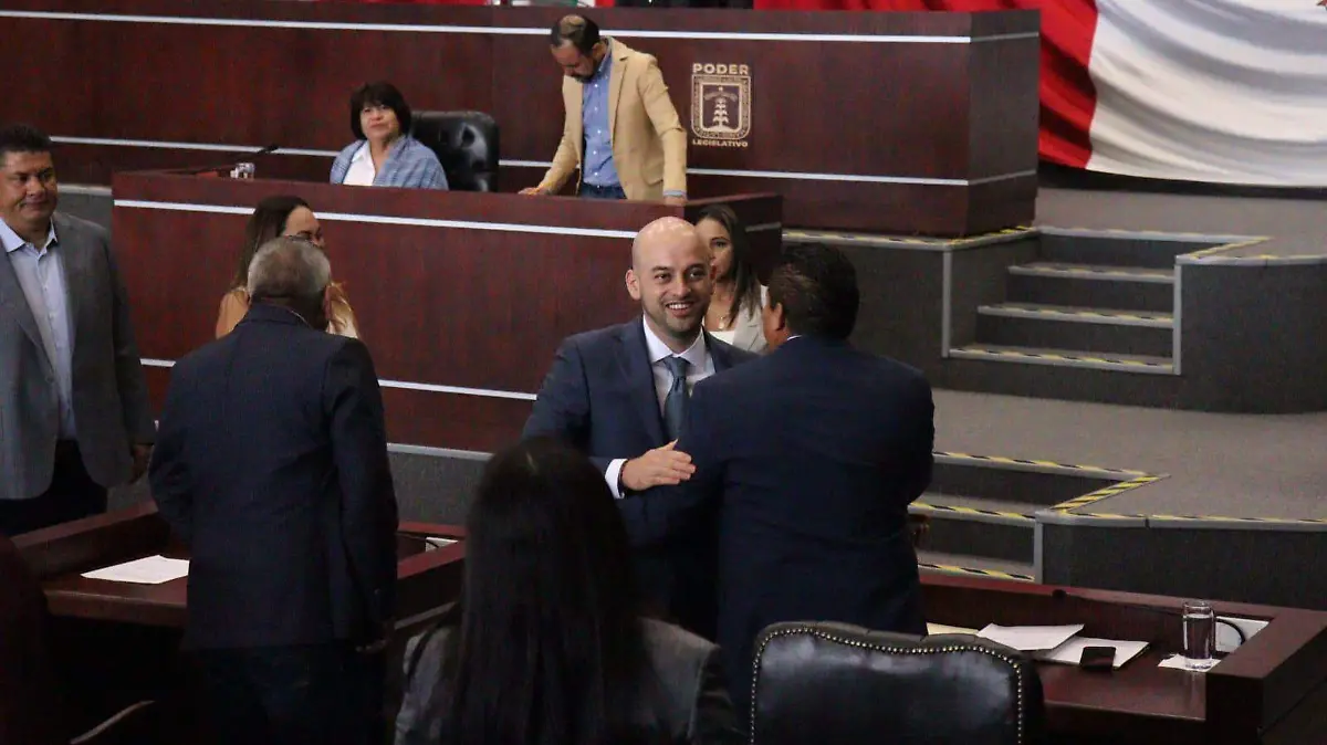 Fiscal de Morelos, Edgar Maldonado Ceballos, comparece en el Congreso local