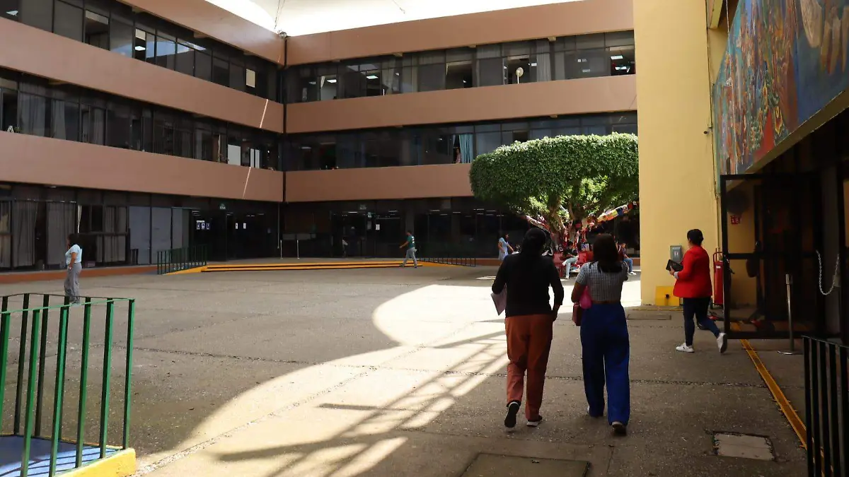 instalaciones del IEBEM, en Cuernavaca