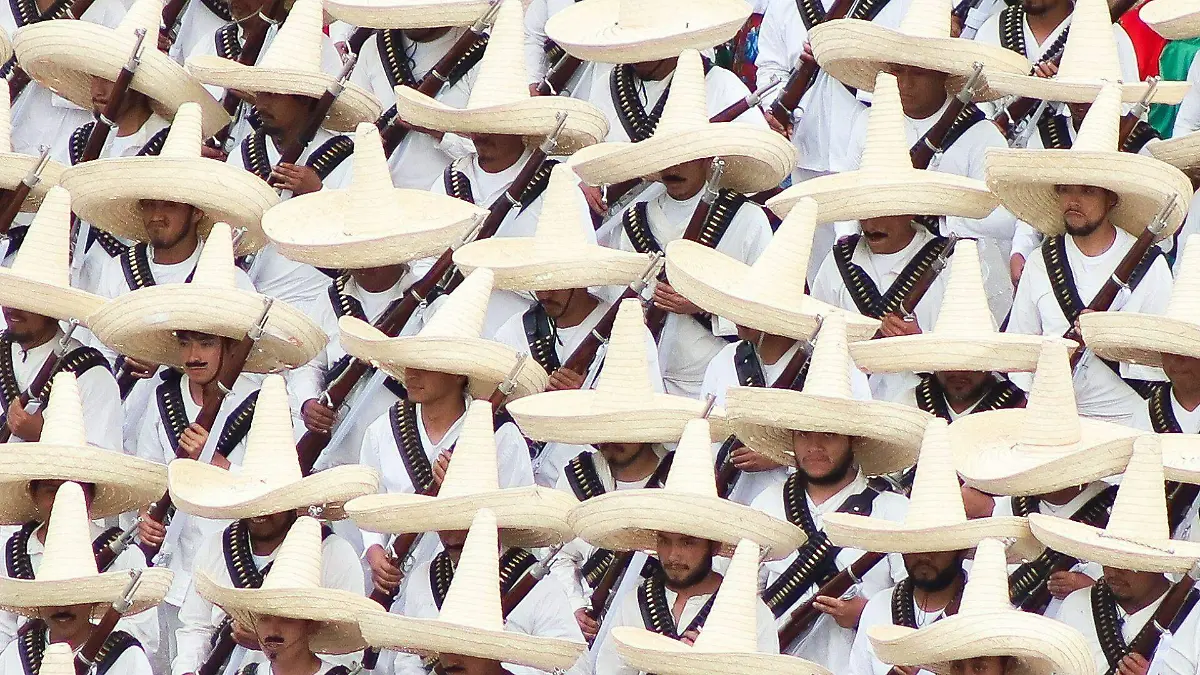 1006575_Panorámica Desfile Revolución Mexicana_web