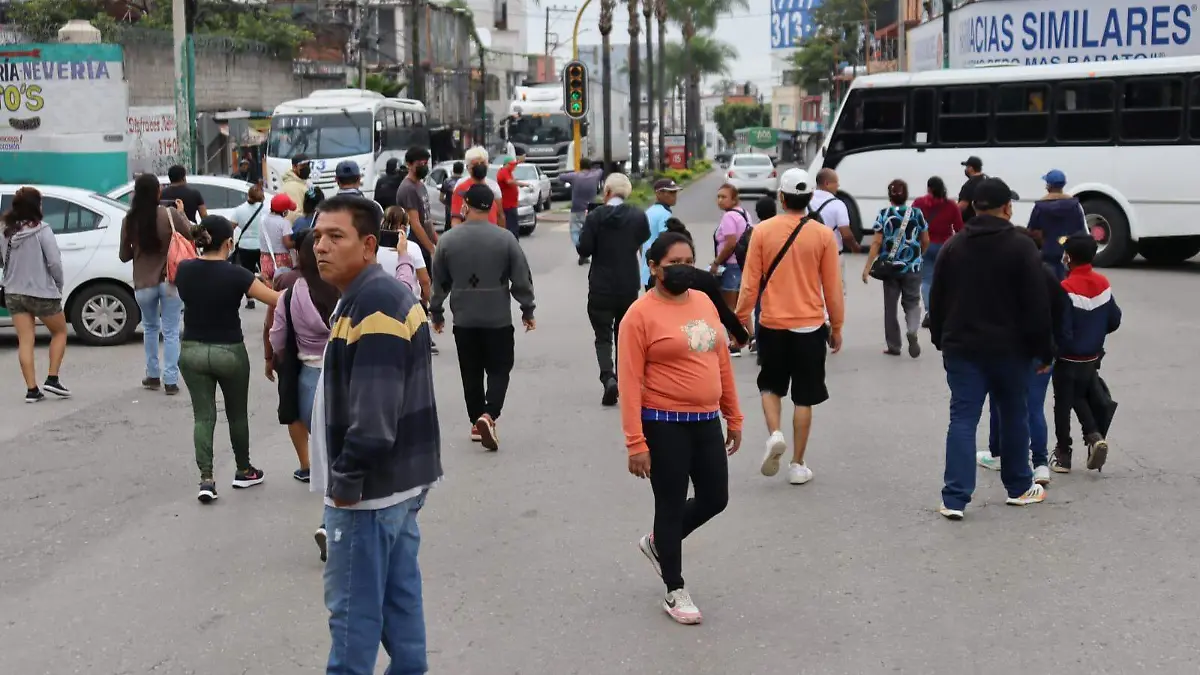 vecinosestacion-marchan3-luis-flores
