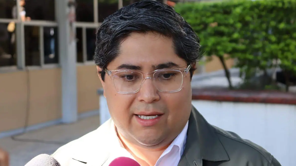 muciño-plataforma1-luis-flores