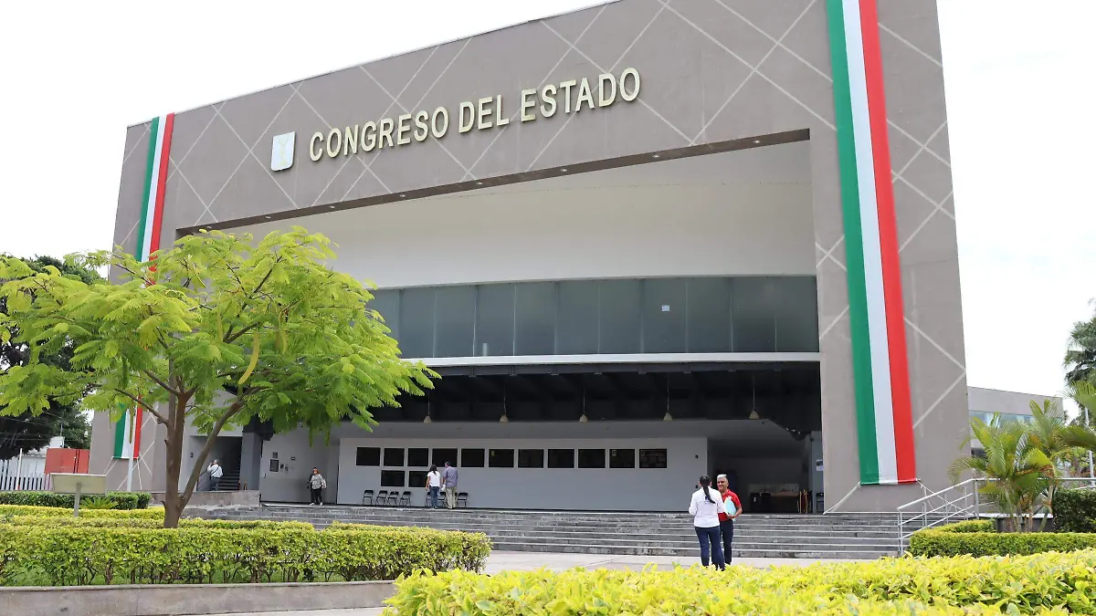 paquete-economicolegislativo1-luis-flores