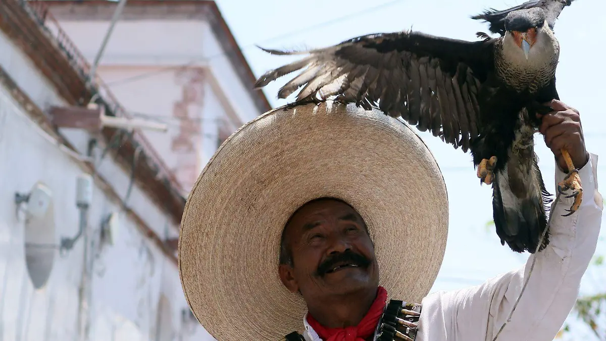 868315_Zapata Aniversario Revolucionario Quebrantahuesos_web