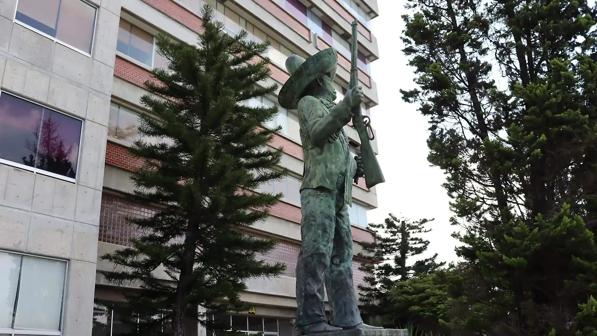 exrector-uaem2-luis-flores