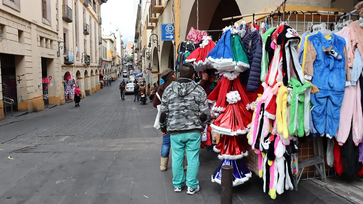 uriostegui-ambulantes1-luis-flores