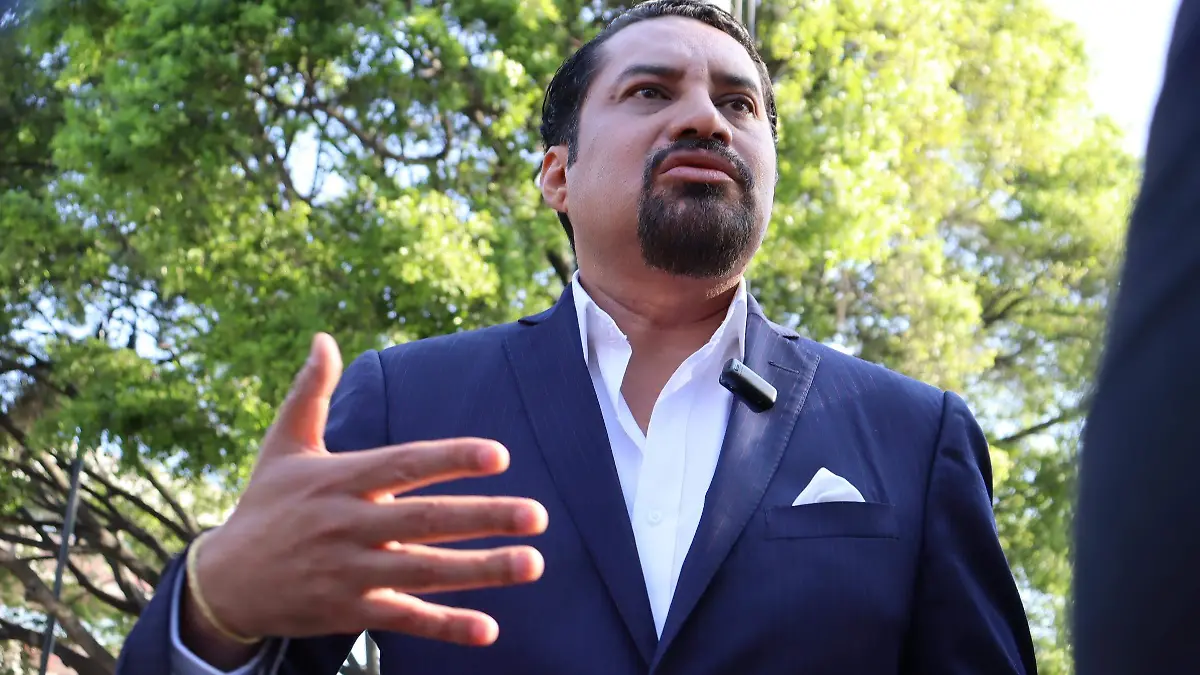 abogados-martinezbello2-luis-flores