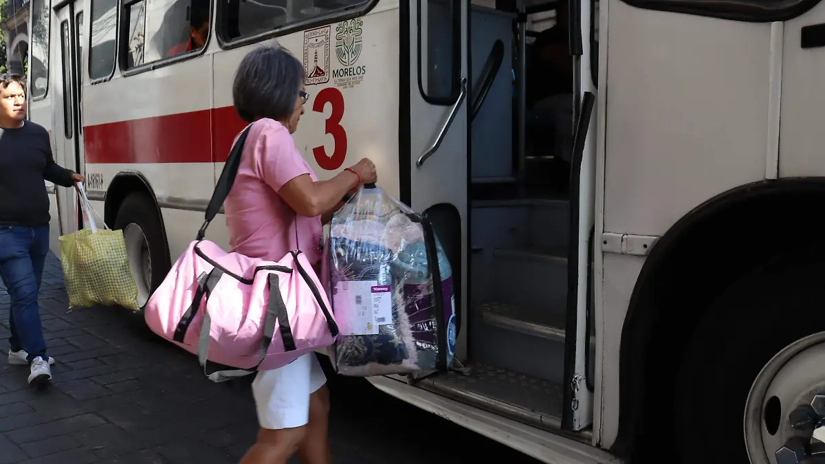 transportistasexigen-gobernadora2-luis-flores