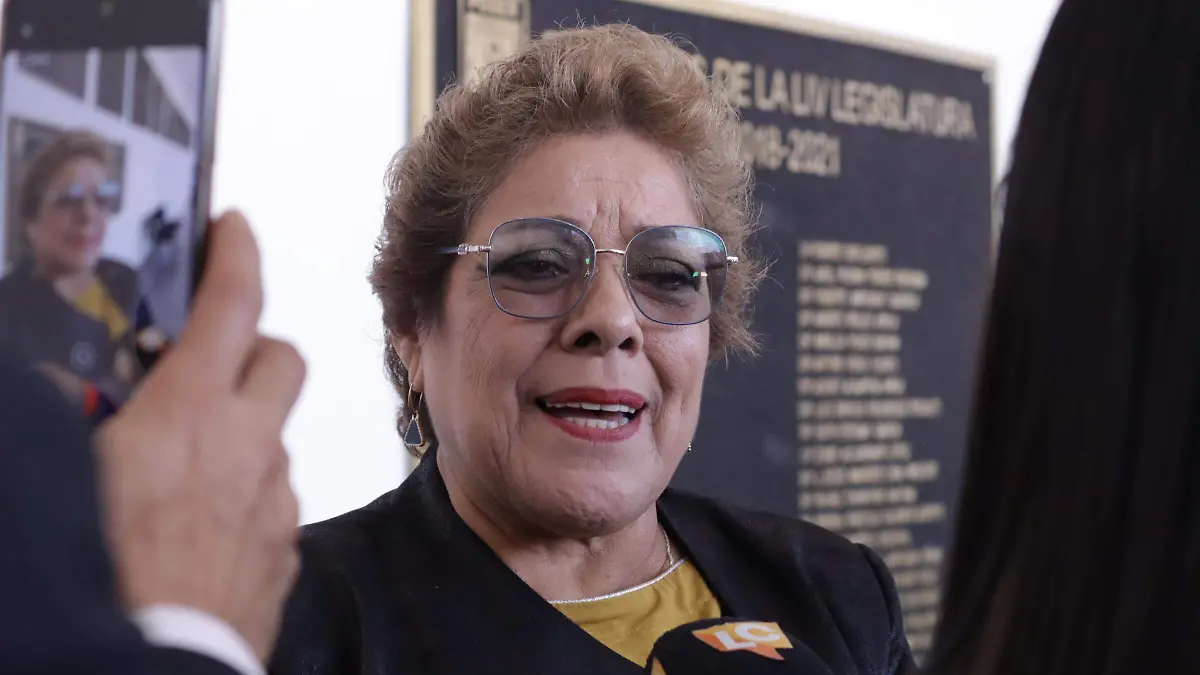 ruth-vigilanciaplanteles1-luis-flores