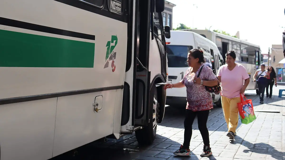 acosta-pasjeadultos1-luis-flores