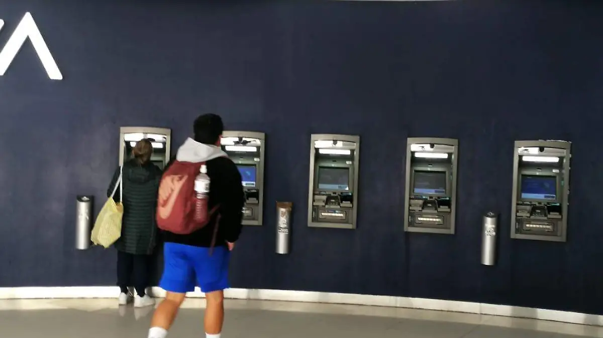 robo-cajeros2-luis-flores