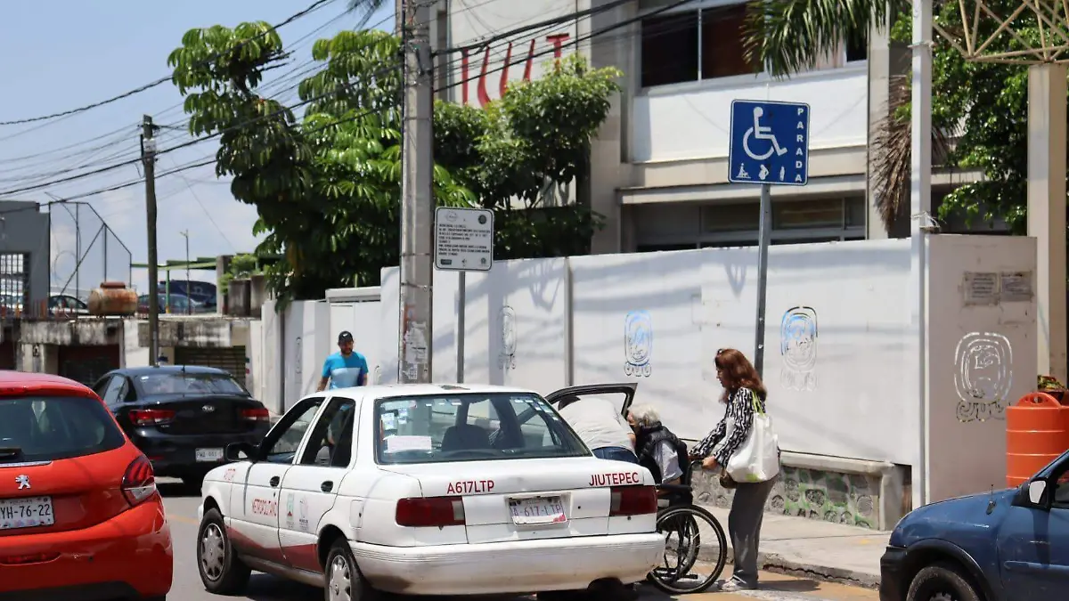 focalizan-paraderosinclusivos1-luis-flores