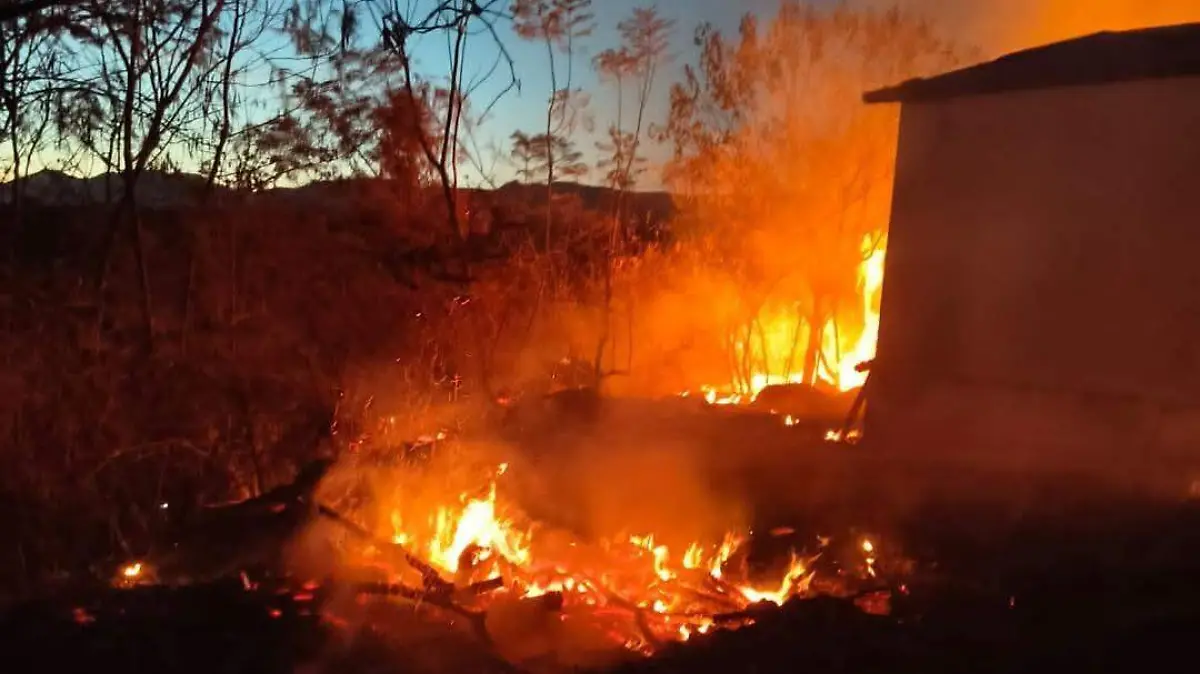 incendio panteón de La Paz