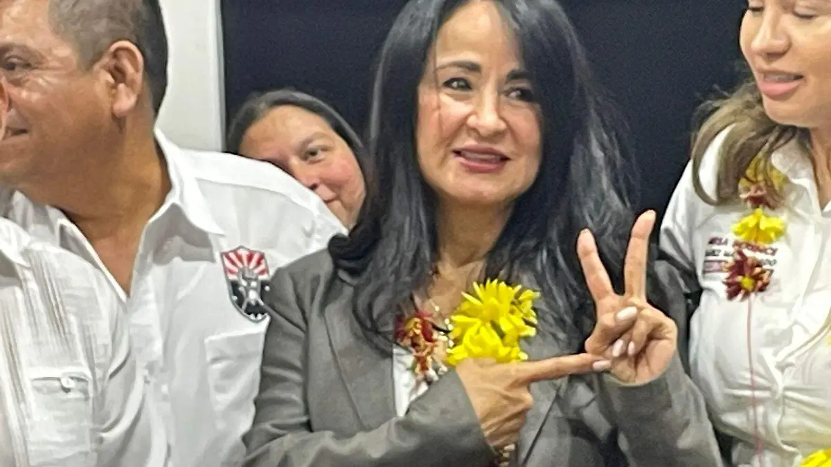 embajadora de venezuela en morelos (2)