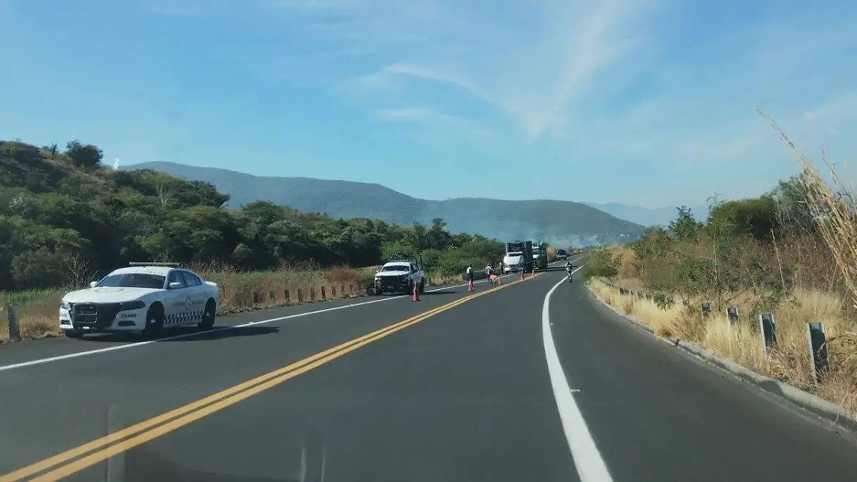 Autopista Siglo XXI, a la altura de Tlaquiltenango