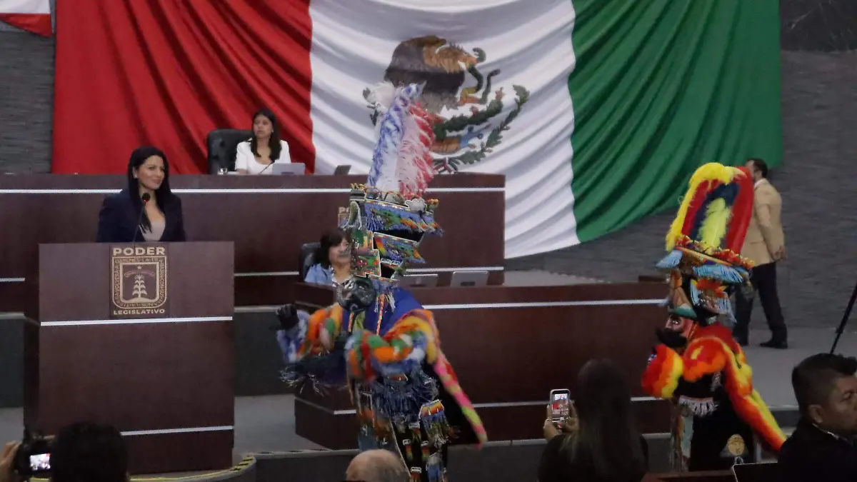 chinelo-melissa3-luis-flores