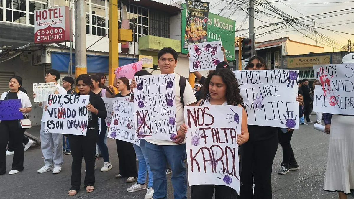 Marcha-Jojutla-Karol-UAEM (1)