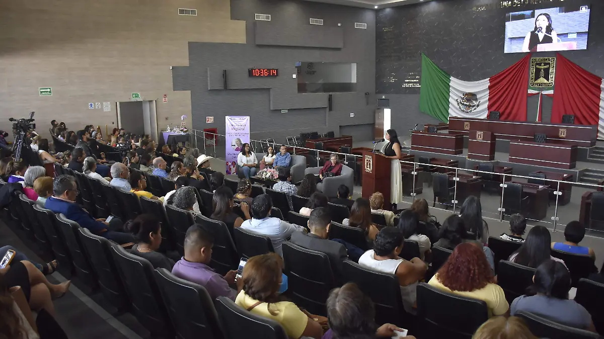 marcelalangarte-congreso1-luis-flores