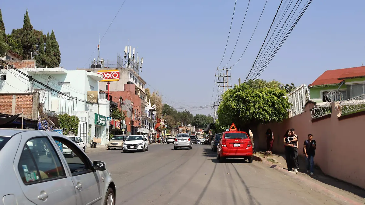 ayuntamiento-vigilando2-luis-flores