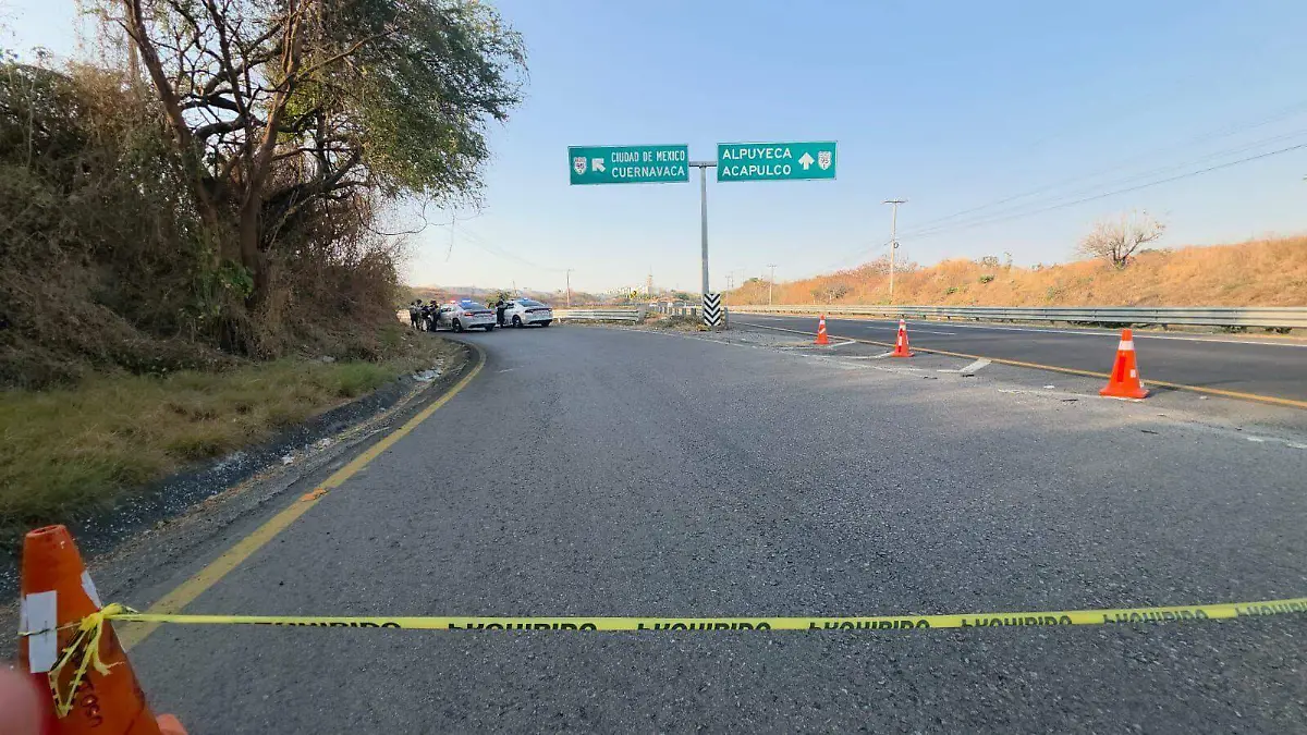 hallazgo-autopista-angel-estrada