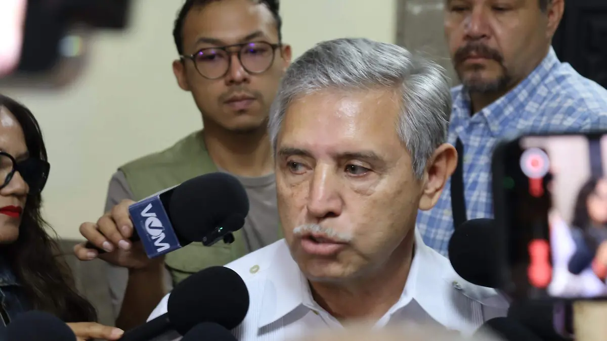 uriostegui-alcoholimetro2-luis-flores