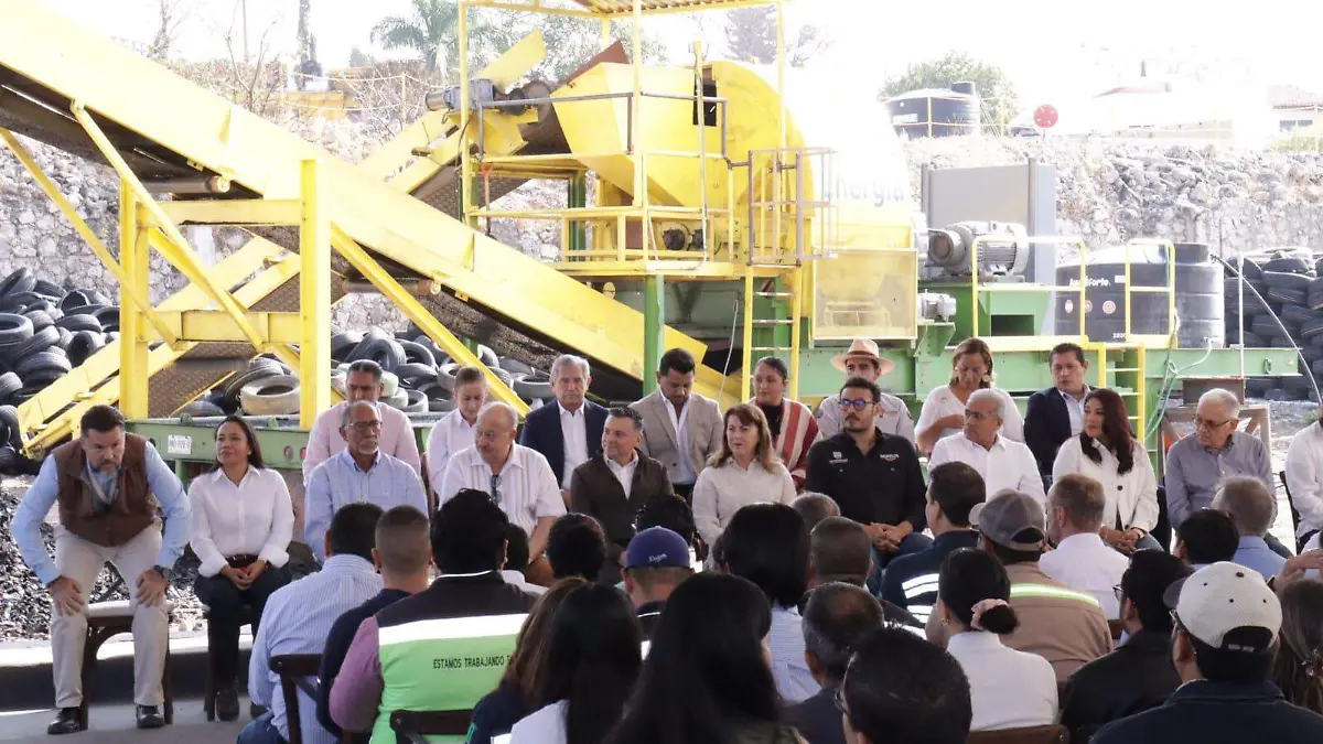 llantas-gobernadora2-luis-flores