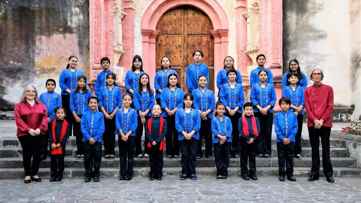 683f27628cddc5df018bf56a_(1) Foto. Niños Cantores de Morelos