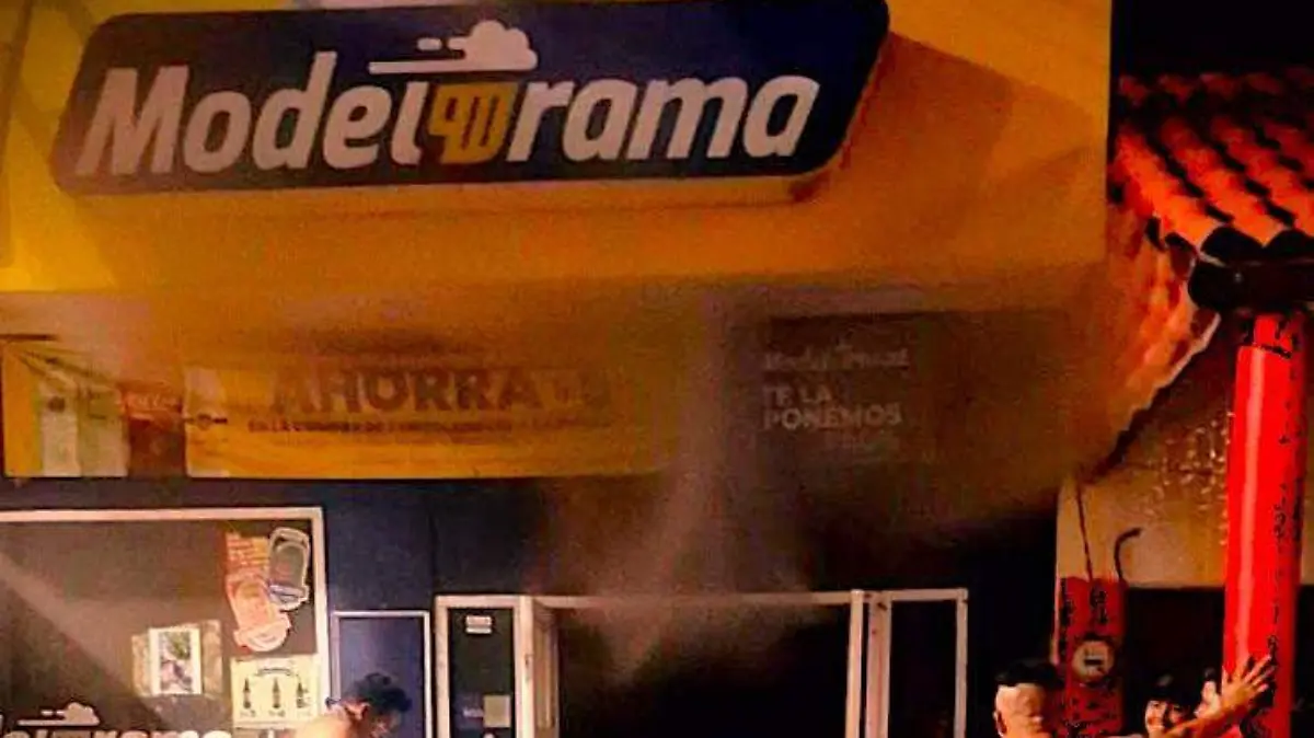 modelorama-incendio-tequesquitengo-morelos