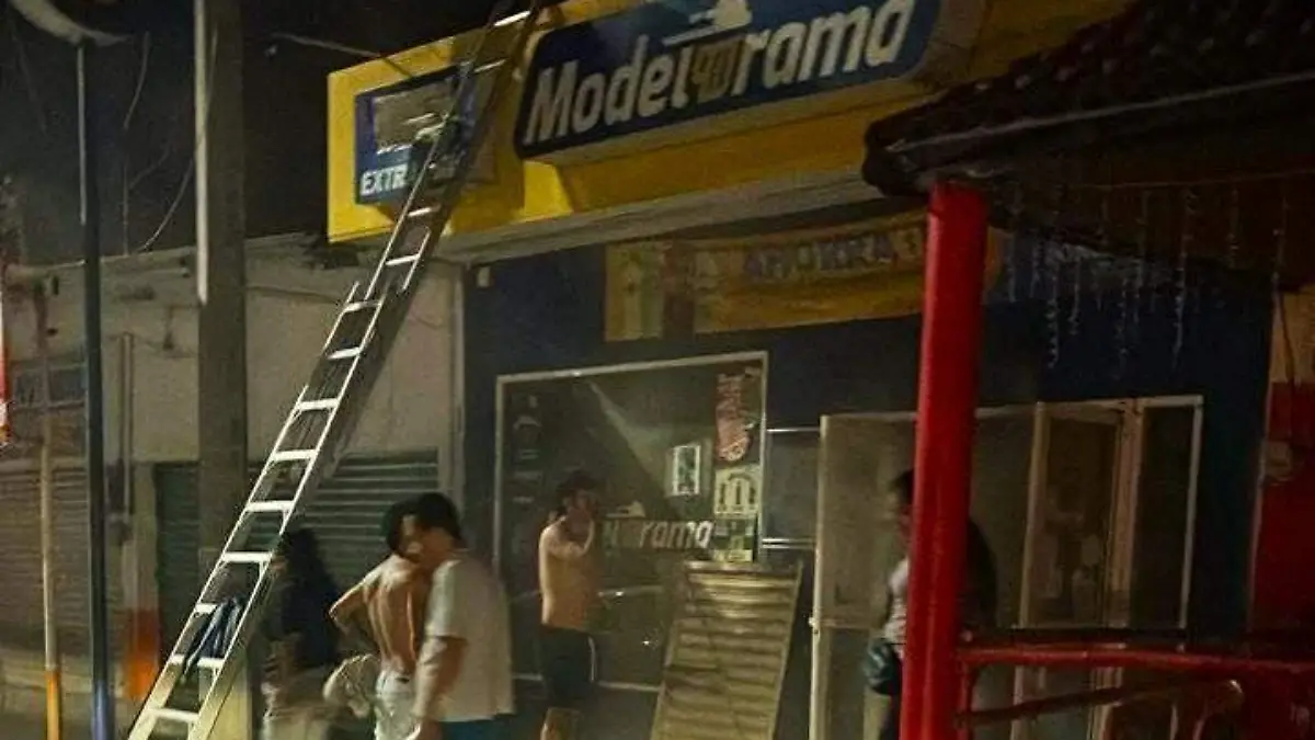 incendio-modelorama-tequesquitengo-2026