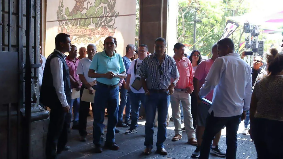 taxistas-arribangobierno1-luis-flores