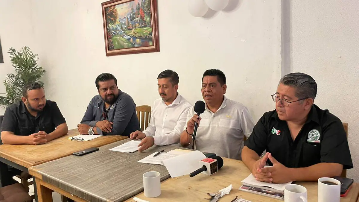 colectivoamplio-sindicatos1-luis-flores