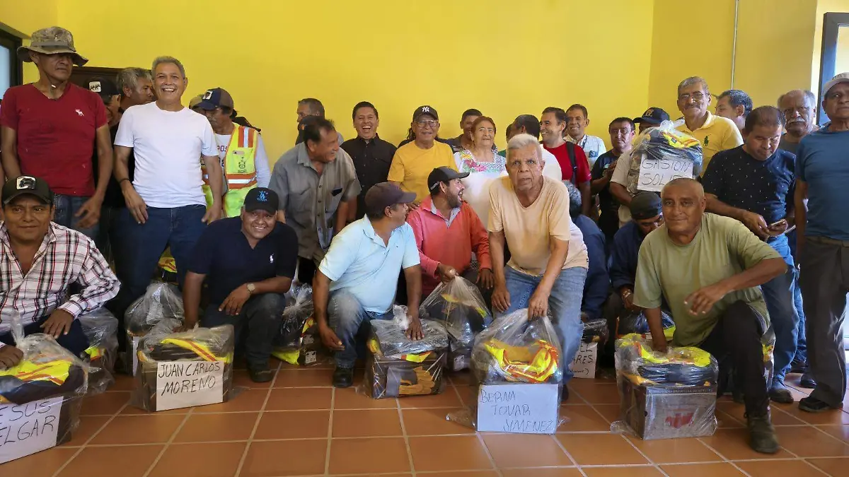 Entrega-equipo-uniformes-jojutla