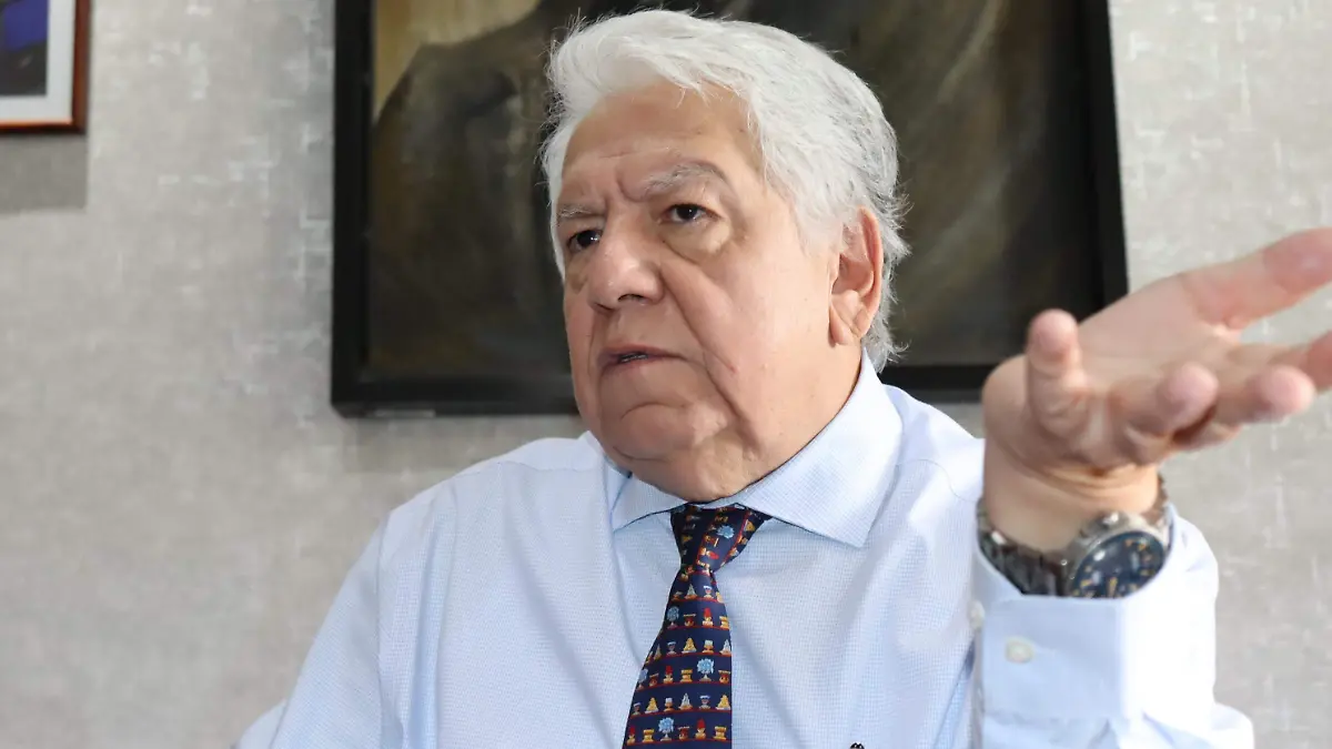suspensotribunal-emilioelizalde2-luis-flores