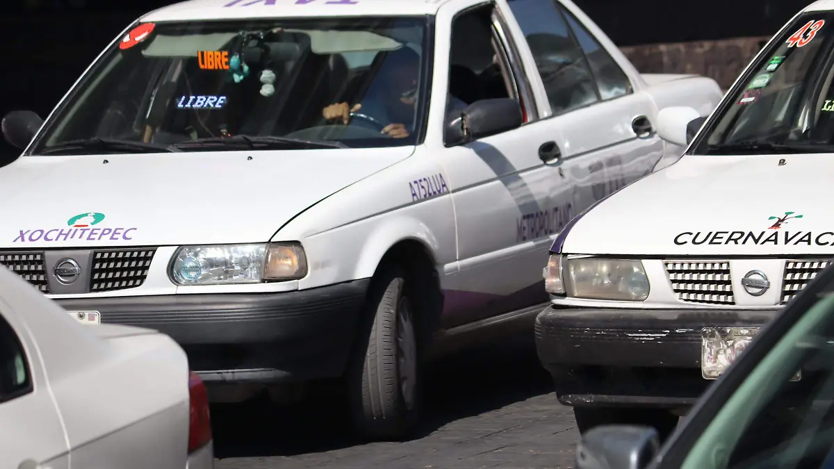 taxistastramite-refrendo1-luis-flores